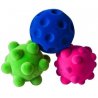 Sada 3 kusů antistresových míčků z kaučuku, povrch mikroplyš. Hebké, příjemné na dotek, využívané ke hrám i jako antistresové míčky do dlaně.